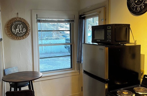 Eureka Apartment | Downtown Cozy Studio Suite