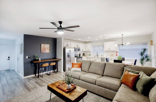 Madera Parc House | Downtown Gilbert Hot Tub Glow Golf Sleeps 12