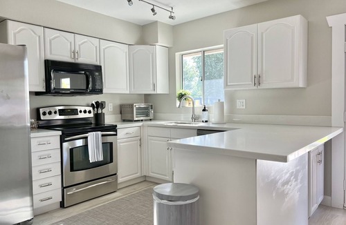 Gilbert House | Downtown Gilbert *Pet-Friendly* Getaway