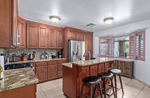 Menlo Park House | Downtown Oasis with Poolside Charm