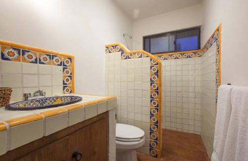 Esterito House | Downtown, private Pool, Walk to malecón