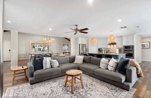 Camelot Village House | Downtown Tempe Retreat | Massive Pool | Sleeps 8