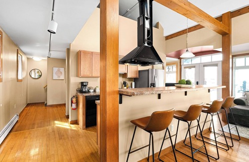Park Point Apartment | Dragëstil Park Point Aparthōtel | Boutique Collection by Heirloom