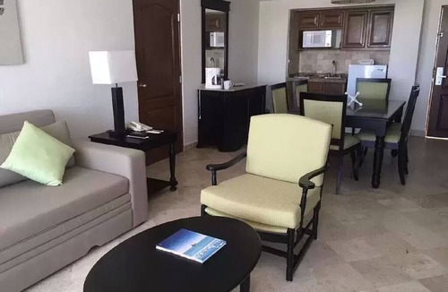 Zona Hotelera Hotel | Dreams Cabos $1,300/week March 23-March 30, 2020 or March 30-April 6, 2020