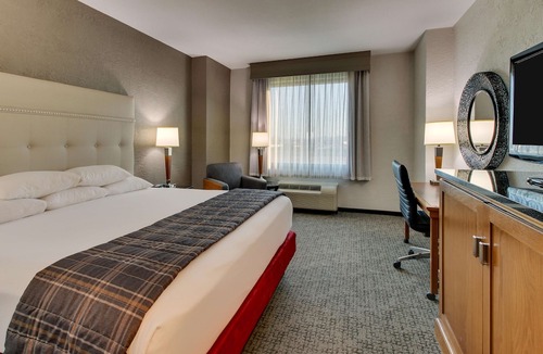 Deer Valley Hotel | Drury Inn & Suites Phoenix Happy Valley