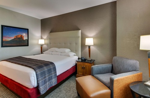 Deer Valley Hotel | Drury Inn & Suites Phoenix Happy Valley