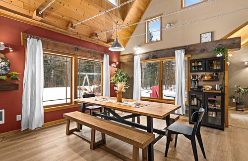 French River House | Duluth's North Shore 4+ Bedroom/3+ Bath + Sauna - Talmadge Timber Cottage Home