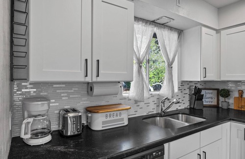 Alta Mesa Community Association House | Easy Days Getaway - 55+ Community with Country Club Access