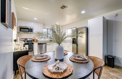 Gilbert Cottage | Easy Walk to Dtwn Gilbert, Family-friendly Oasis!