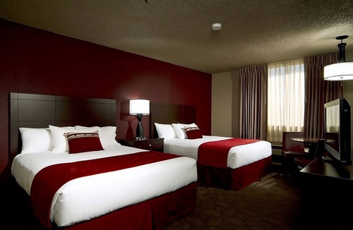 Laughlin Hotel | Edgewater Casino Resort, Sedona Queen Non Smoking, Free Onsite Parking