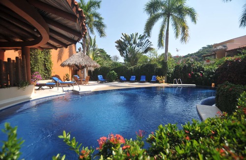 Zihuatanejo Apartment | El Mango One Bedroom Apartment at Villas Los Arcos