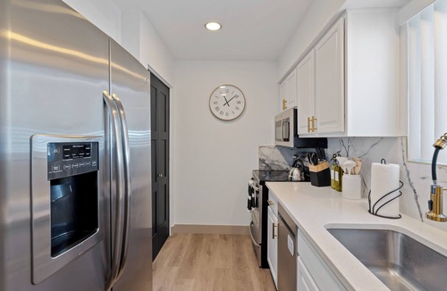 Tucson House | Elegant 2-bedroom townhome in Central Tucson with WiFi, AC