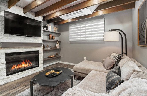 Duluth Apartment | Elegant Duluth Suite/15 min Drive to Access Canal Park/Easy, Close Parking!