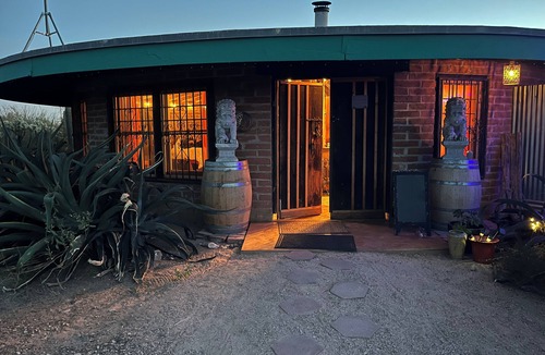 Tucson House | Elegant magical rustic round house by Saguaro National Park
