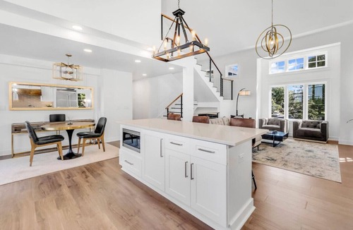 Mound House | Elite Minnetonka Custom Designed | Dock & Hot tub!