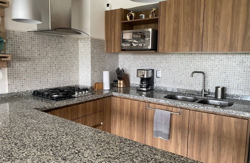 Puente del Mar Apartment | En el mar la Vida es más Sabrosa y en Altamar Residencial más