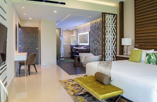 Playa Mujeres Resort | Enjoy 2026 Christmas Week in a 3-bdm Loft with Rooftop Terrace at Garza Blanca