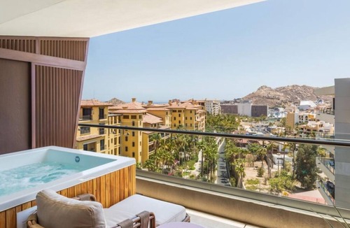 El Medano Ejidal Resort | Enjoy a wonderful, relaxing stay in the heart of Cabo San Lucas. One/Two bedroom