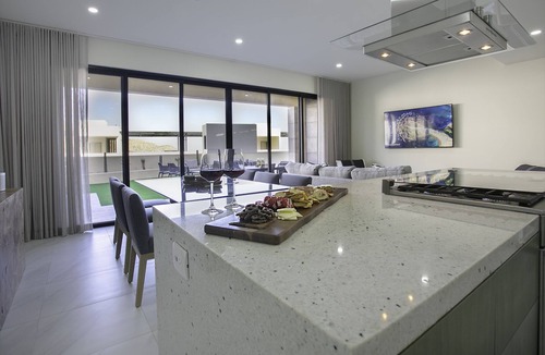 Libertad Condo | Enjoy Cabo's Beauty from this 3-Bedroom Ocean-View Rental!