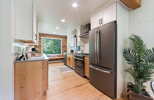 Riverside House | Enjoy Duluth's best trails/parks from our backyard with Outdoor Sauna