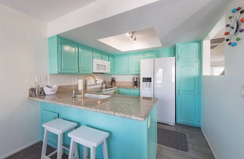 Downtown Palm Springs Condo | Enjoy Palm Springs with ease! Downtown, adjacent to casino, 5 min walk to town
