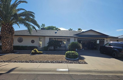 Sun City West House | Enjoyable 3-bedroom house with AC in quaint Sun City West +55 community.