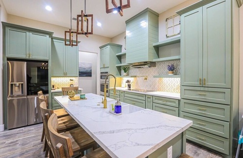 Harlingen House | Entertainers Dream w/Hot Tub, Pool, Arcade & Gym