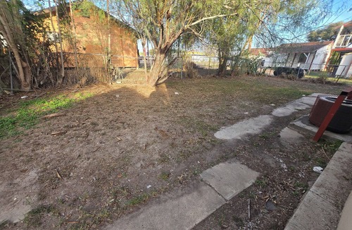 Edinburg House | Entire 2-bedroom house in Downtown Edinburg