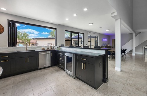 Paradise Hills House | Epic 7BR Escape w/Pickleball, Pool, Spa & Unmatched Mountain Views