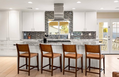 Peoria House | Epic AZ Stay: Pickleball, Putt Putt, Heated Pool