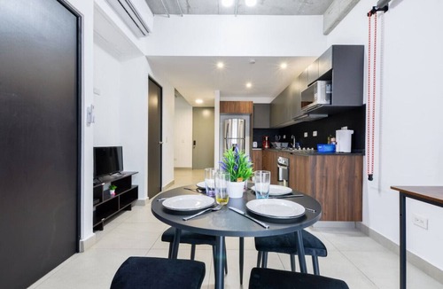 Monterrey Apartment | ¡Equipado & Moderno! Wifi/3 personas
