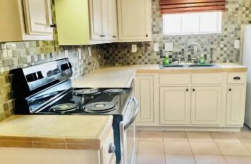 Harlingen House | Escape 2this tranquil haven where u can unwind & retreat w your loved ones.