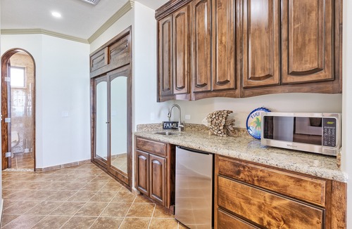 Sandy Beach Condo | Esmeralda Beach Resort 2 Bedrooms Condo B 502