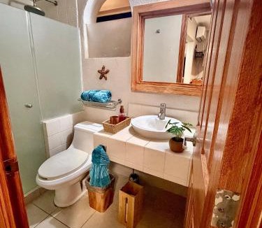 Manzanillo Apartment | Espectacular Apto remodelado, de lujo y a pie de Playa con vista al mar