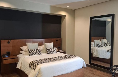 San Luis Potosi Hotel | Esplendor by Wyndham San Luis Potosi