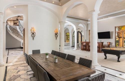Camelback East House | Estate Elegance - 7 Bedrooms - Resort Style Backyard