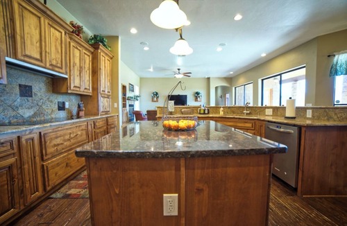 Tucson House | Event Ready Roomy Tucson Home with Private Pool