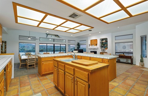Holiday Shores House | Exceptional 4 Bedroom Riverfront Home with Dock! Sleeps 16
