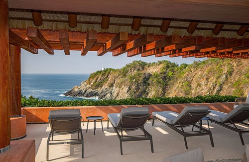 Zihuatanejo Villa | Exclusiva Villa en Punta Garrobo