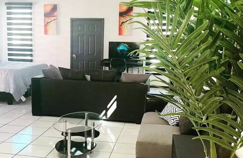 El Puerto Apartment | Executive Condo