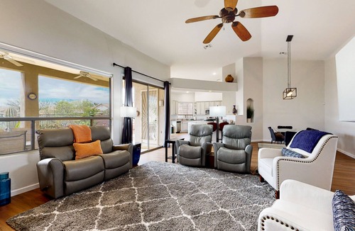 Catalina Shadows Estates House | Expansive mountain views! Spacious retreat near Catalina State Park!