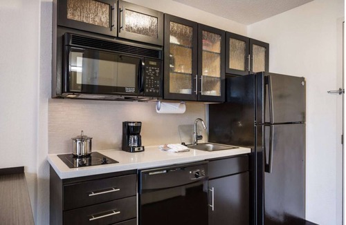 North Mountain Apartment | Experience Downtown Glendale in Comfort & Style! Pets Allowed Here!