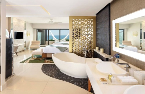 Ildefonso Green Resort | Experience Ultimate Cabo Luxury in a 2 bedroom Oceanview
