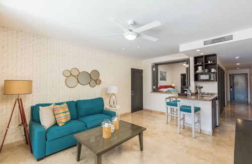 El Medano Ejidal Apartment | Explore the Beautiful Stretch of the Beach! Pet-friendly, Beachfront, Pools!