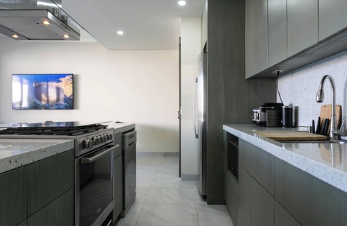 Libertad Condo | Exquisite 3-Bedroom, 2-Bath Oasis with Ocean View in Cabo San Lucas