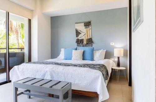 Granjas del Marques Apartment | Exquisite Acapulco Retreat in La Isla Residence