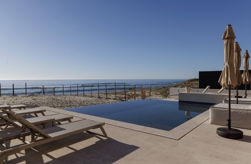 La Fortuna House | Exquisite oceanfront luxury casa, Pezula Beach