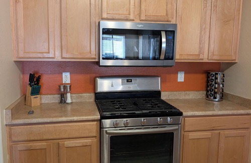 Sarival Village House | Extended Stay Goodyear Gem Near Ballpark