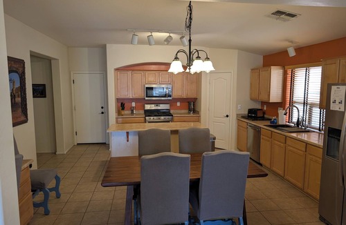 Sarival Village House | Extended Stay Goodyear Gem Near Ballpark