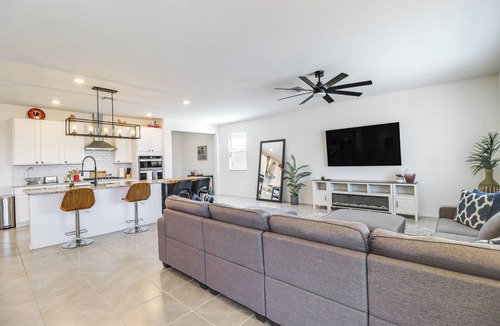 Tucson House | Extended-Stay Tucson Escape w/Office & EV Charger